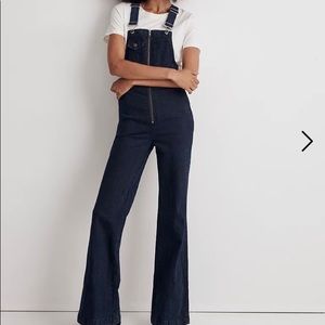Madewell High-Rise Loose Flare Overalls in Ashlane Wash